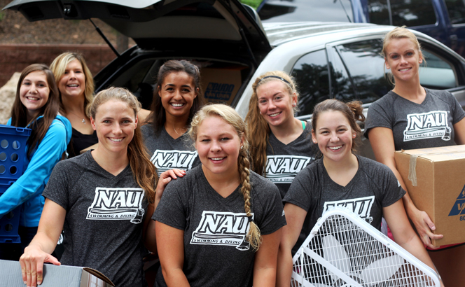 Students help with move-in