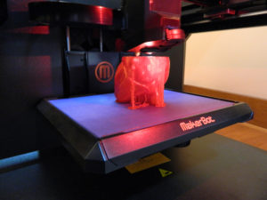 3d printing at MakerLab