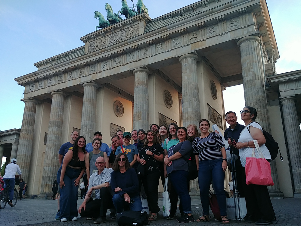 The teacher group at the Berlin Brandenburg Gate, the last evening of our journey