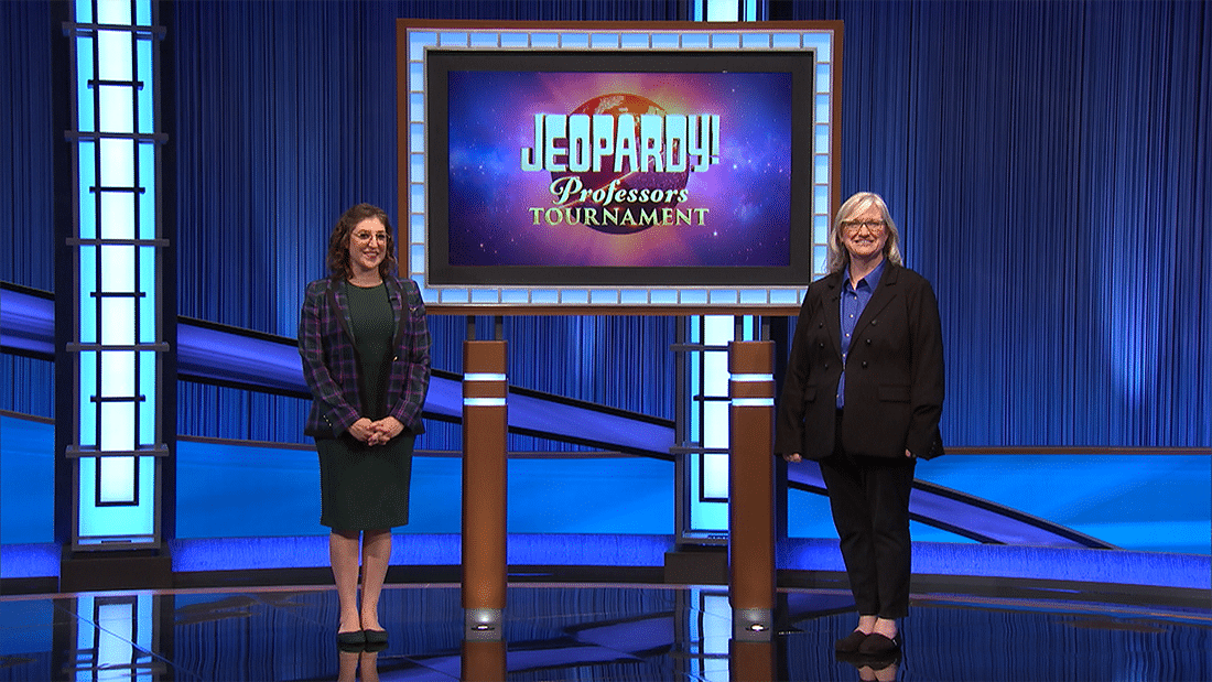 Marti Canipe and Mayim Bialik on the Jeopardy! stage