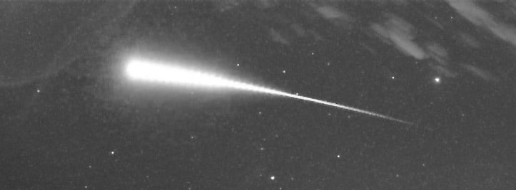 An example of a meteor captured by a LOCAMS camera. Camera networks such as LOCAMS have been digitally observing meteors for the past ~15 years, constraining the orbits of meteor showers we can now use to simulate the orbits of the comets that left these streams behind.