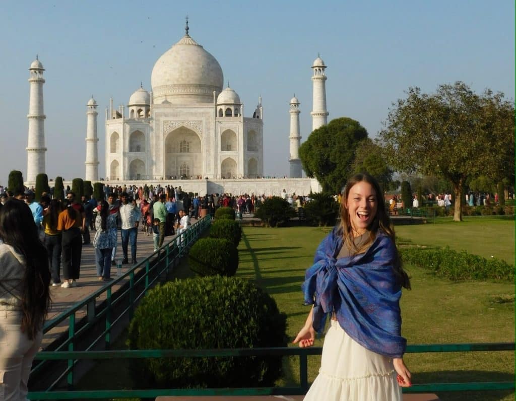 Ashlyn Ruby in front of the Taj Mahal in India