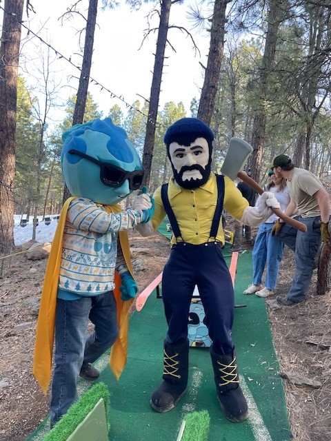 Louie the Lumberjack and Comet