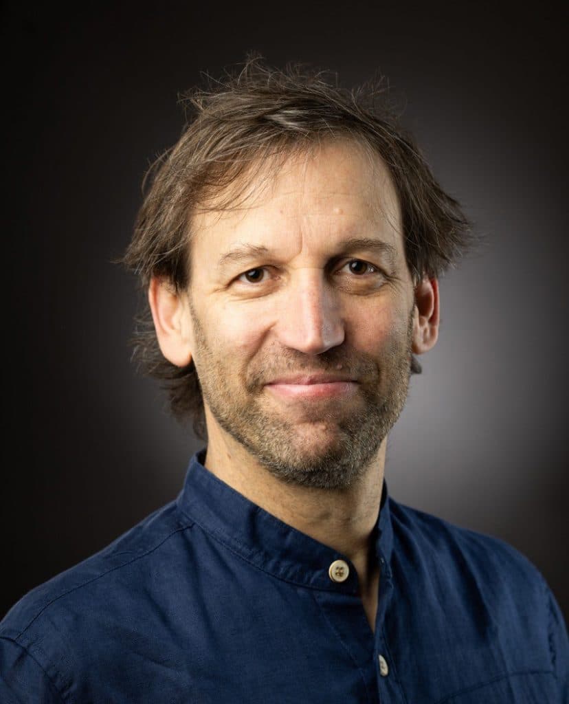 Headshot of Alexander Shenkin