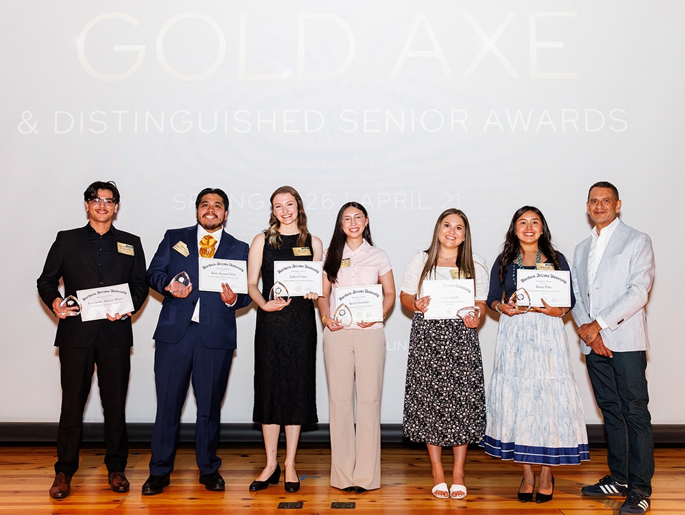 Six President's Prize winners and President Cruz Rivera